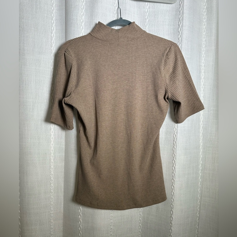 INC Women’s (M) Tan Elbow Sleeve, Mock Neck, Ribbed Top - Picture 3 of 5